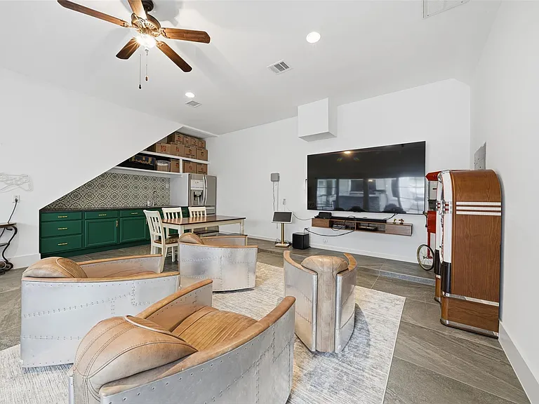 4923 Palmetto St — Photo 44
