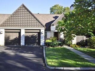 219 Nahanton St, Newton, MA 02459