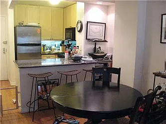 Rented by R New York