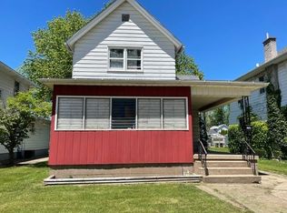 752 7th Ave S, Clinton, IA 52732