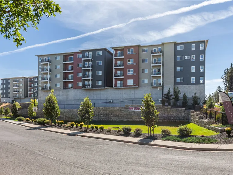 City View Apartments — Photo 2
