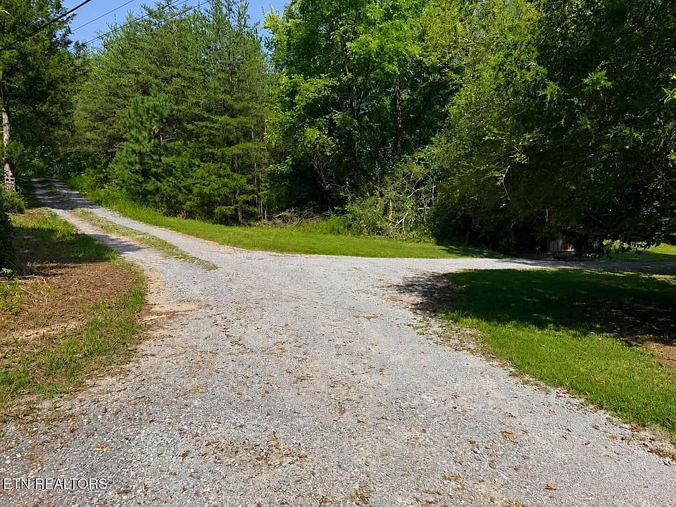 2nd image of Black Oak Ridge Rd