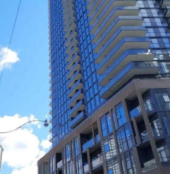 159 Wellesley St E #1110 — Photo 10