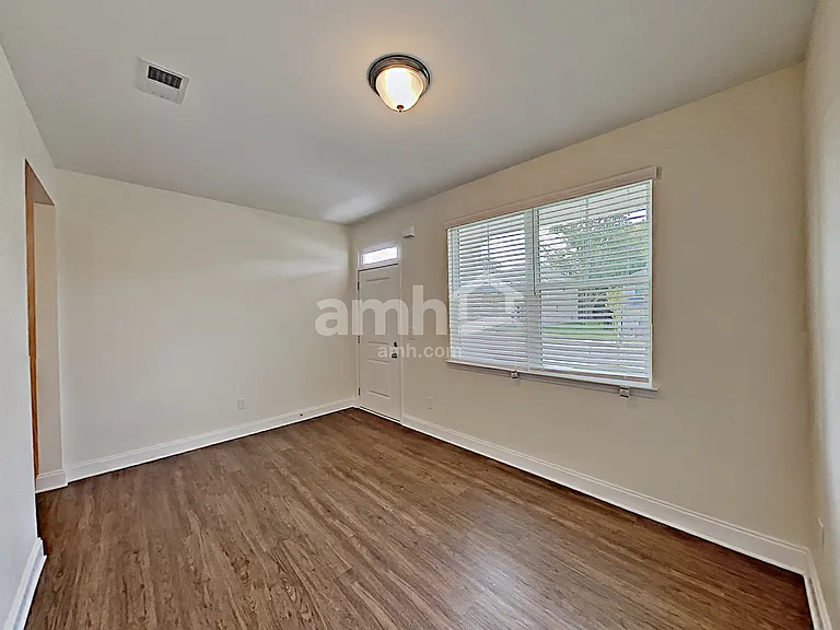 1211 Bordeau Way — Photo 8
