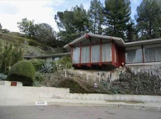 16240 Darcia Pl, Encino, CA 91436