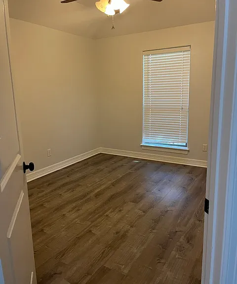 3903 Tournay Ln — Photo 21