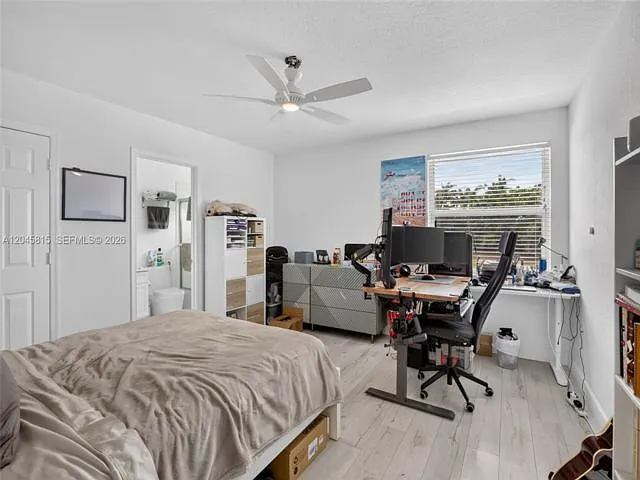 981 Waterside Cir — Photo 18