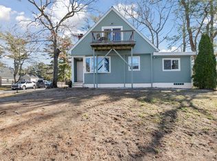 47 Highland Shores Dr, Wareham, MA 02571
