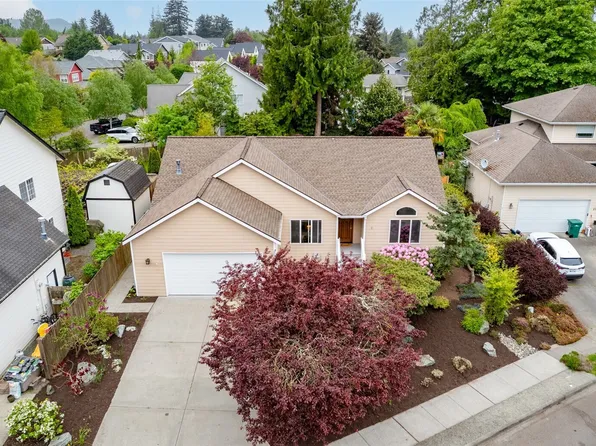 2020 Meadows Lane, Anacortes, WA 98221