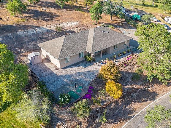 4th image of 2703 Dale Dr
