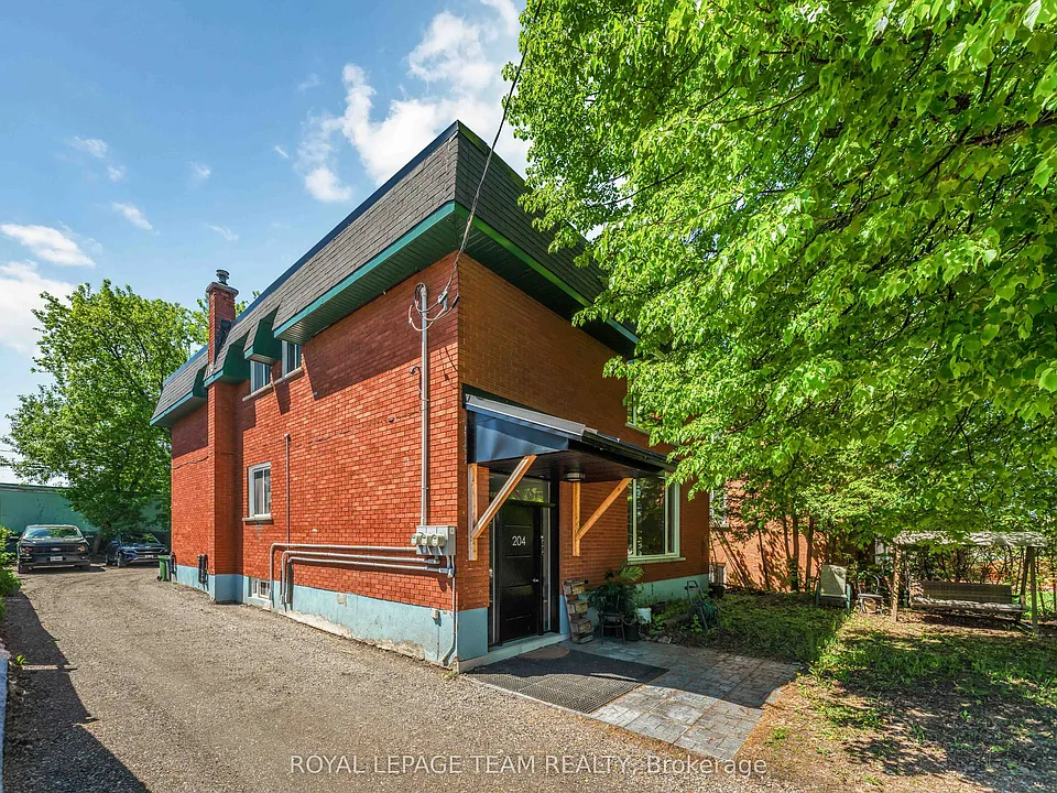 204 Donald St #1