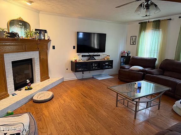 3rd image of 8212 Huntsman Ct