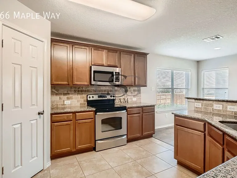 366 Maple Way — Photo 23