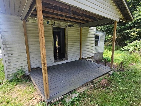 2nd image of 39 Bressler Rd