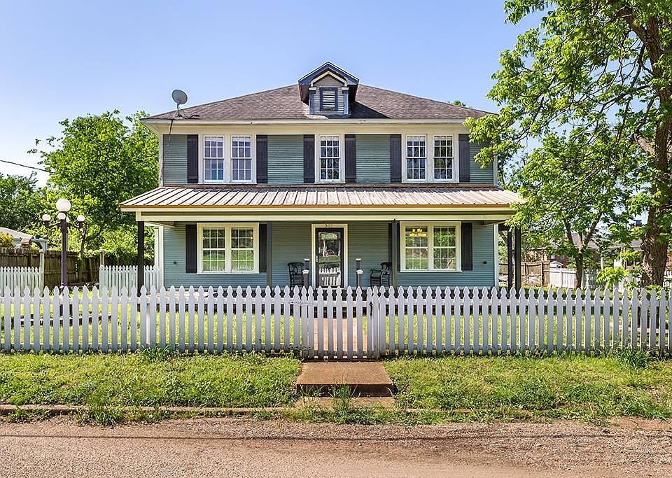 302 E Livingston St, San Augustine, TX 75972 Zillow