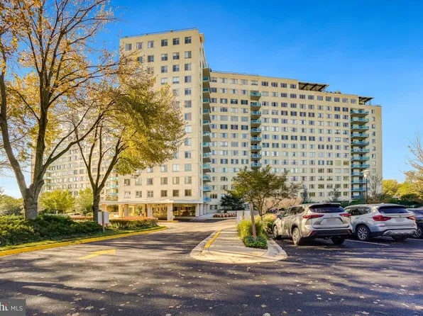 10500 Rockville Pike Unit 304, Rockville, MD 20852