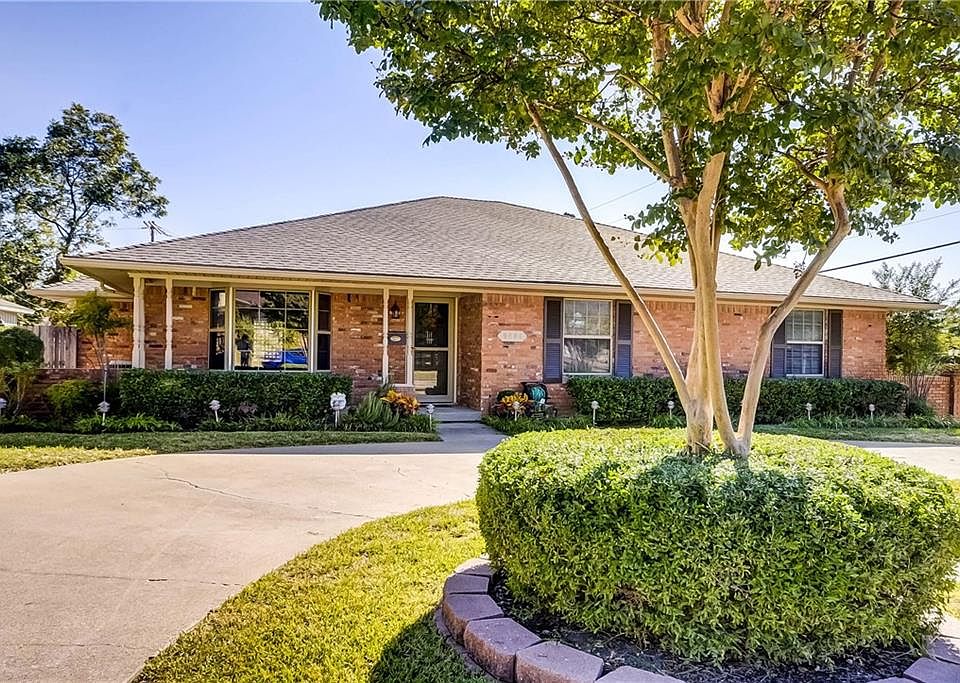 1st image of 9804 Vistadale Dr