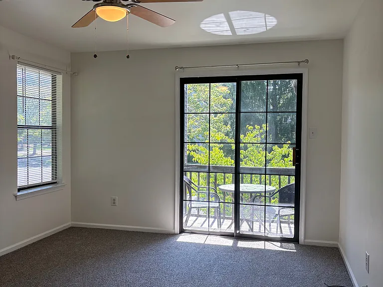 62 Basswood Ct — Photo 3