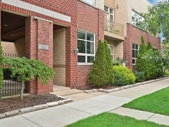 5318 N Ravenswood Ave Unit 107, Chicago, IL 60640