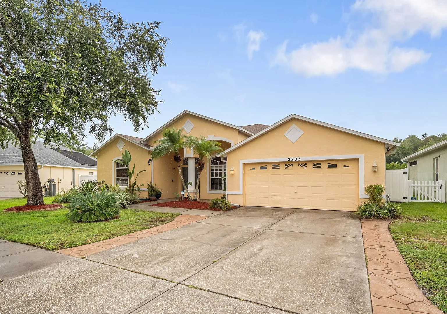 Spacious 4-bedroom, 3-bath pool home in the Highly Desirable Stagecoach Village Community of Land... — Photo 3
