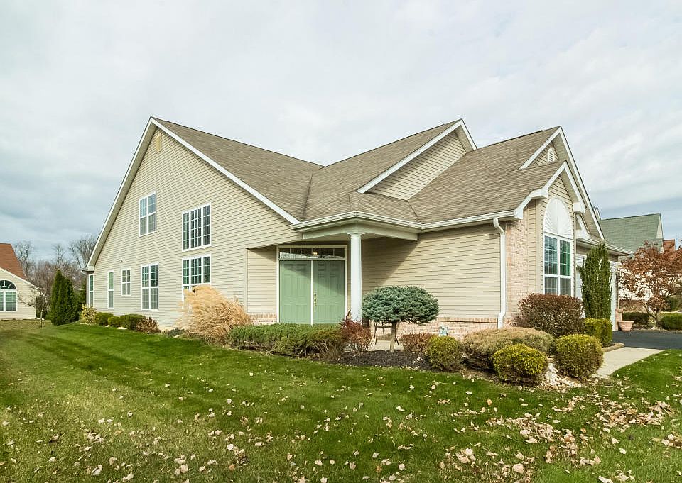 1st image of 36 Enclave Blvd