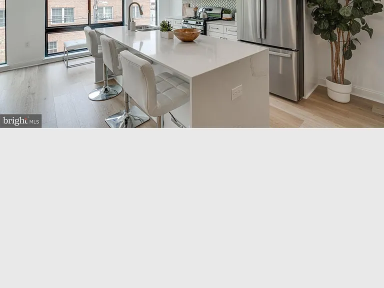1318 N Franklin St #3 — Photo 2
