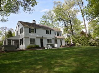 4 Sunnywood Dr, Westfield, NJ 07090