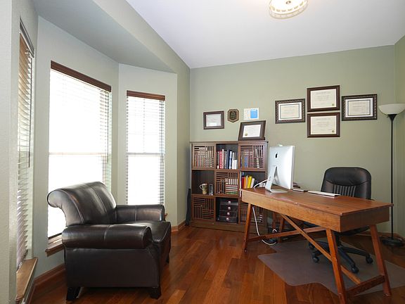 4th image of 5432 W River Park Ct