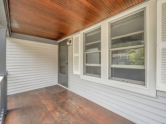 2nd image of 6 Cedar Ln