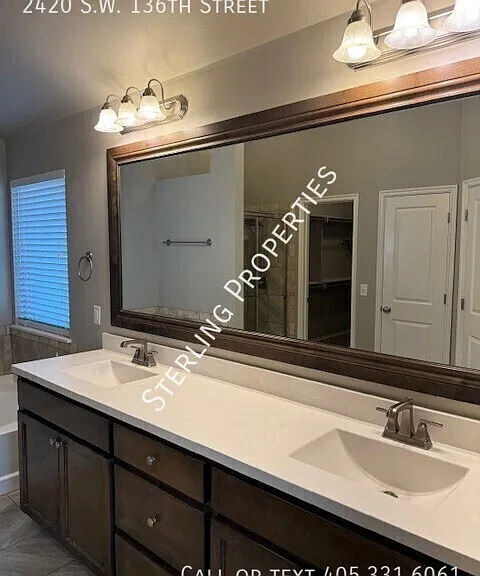 2420 SW 136th St — Photo 20