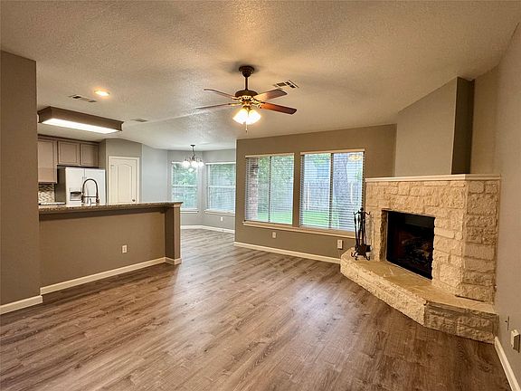 4th image of 9104 Heiden Ln