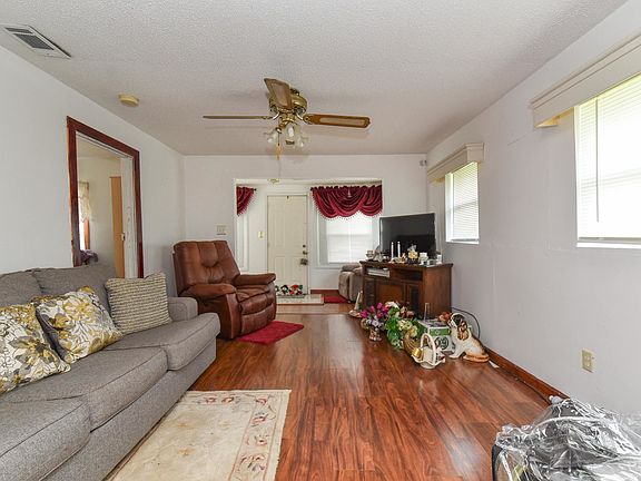 5th image of 1520 Hardin St