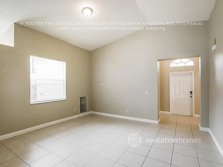 5221 SW 141st Ave — Photo 6