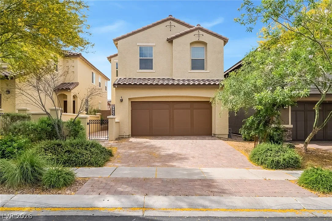4 bed, 3.5 bath, 1862 sqft, $2,395 — Photo 2