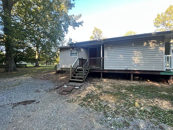 4th image of 4322 Banks Dr Unit B