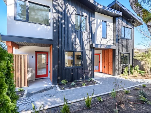 1590 Piercy Ave #1, Courtenay, BC V9N 3E9