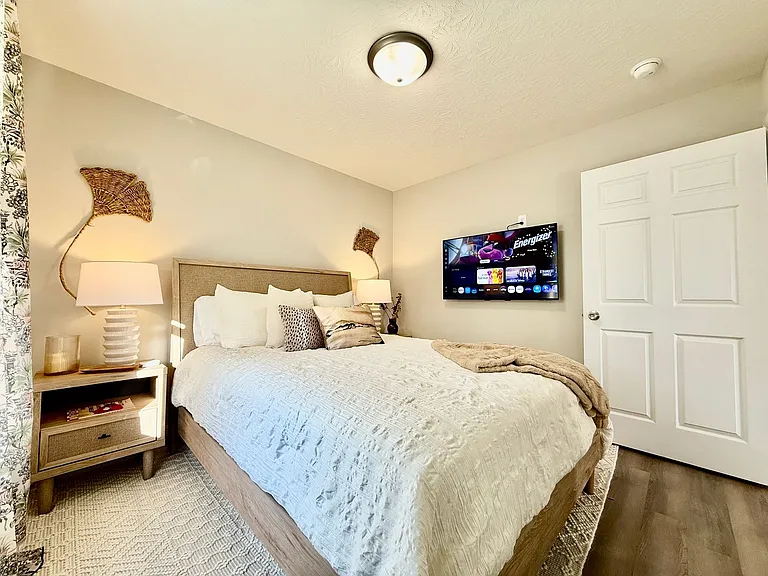 232 Taylor Dr — Photo 16