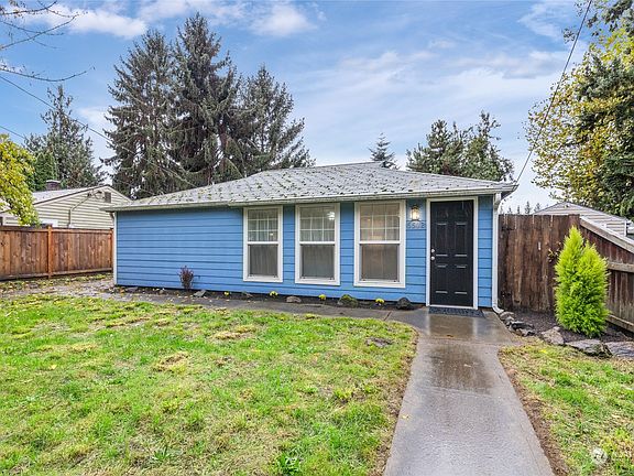 2nd image of 5502 109th Avenue Ct E