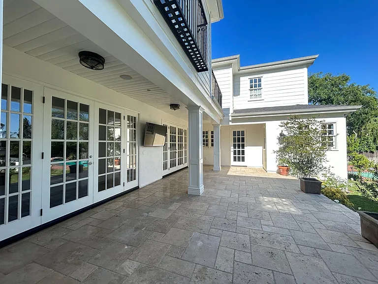 1238 Green Ln — Photo 11