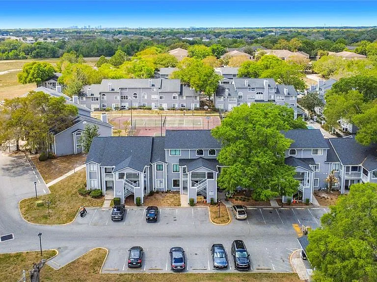 2260 Grenwich Ave #2260 — Photo 38