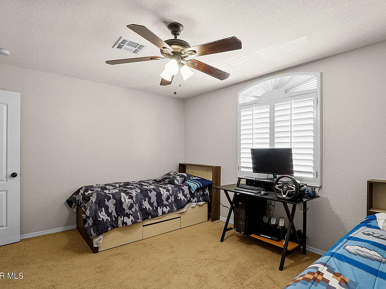 2057 Shreya St — Photo 34