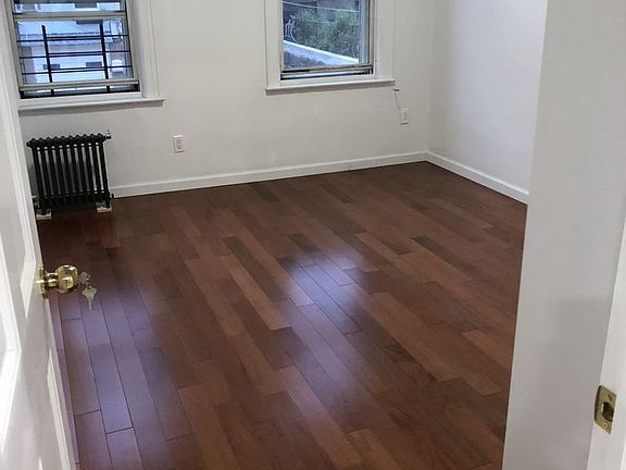 3rd image of 5126 Skillman Ave APT 1F