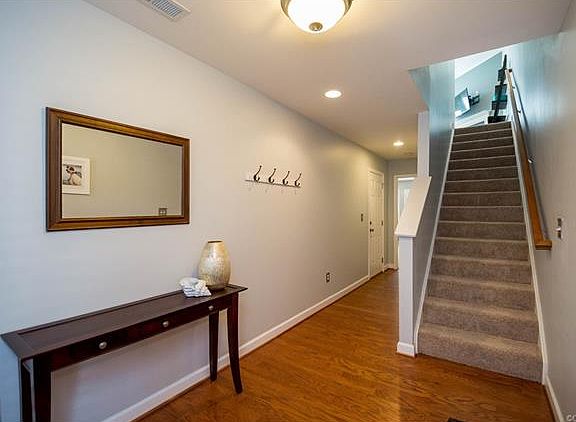 4th image of 7300 Jackson Arch Dr #7300