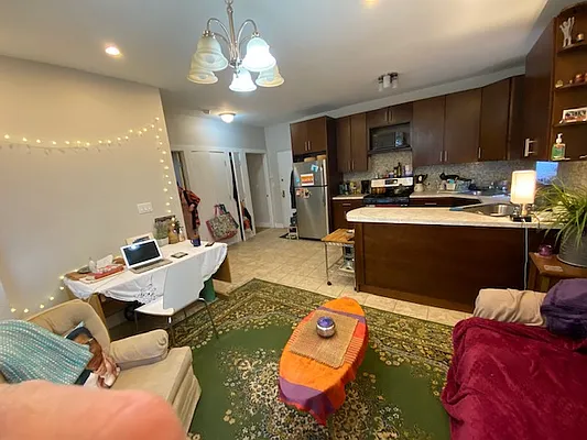 Rented by Mdays Realty | media 10