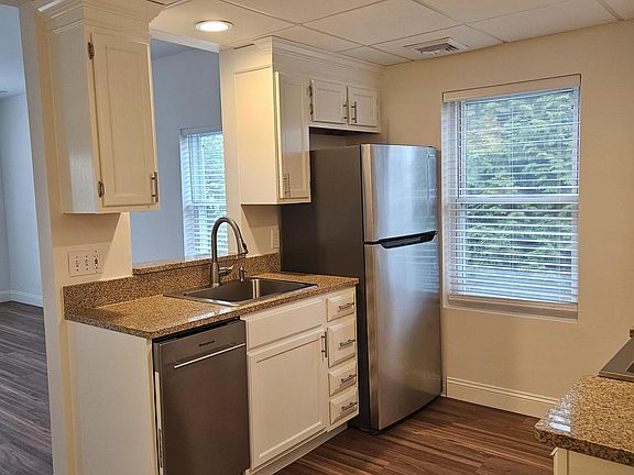 2nd image of 100C Danbury Rd APT 2K
