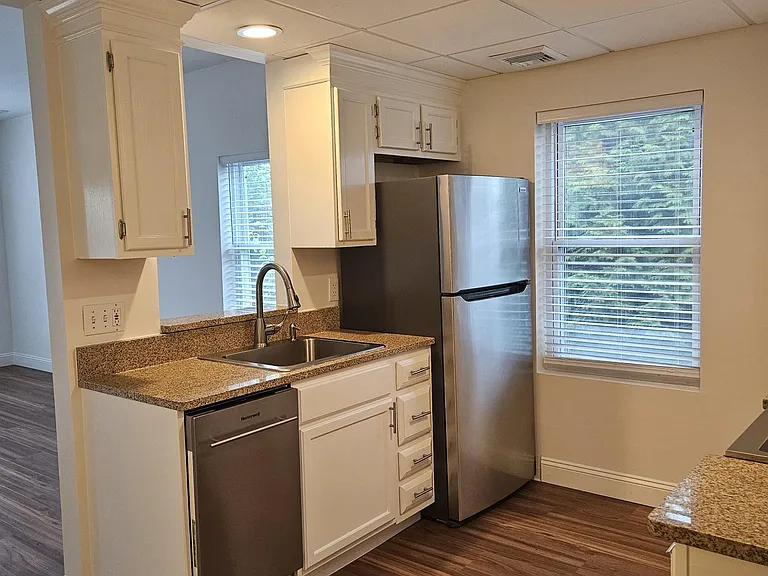 100C Danbury Rd #2K — Photo 2