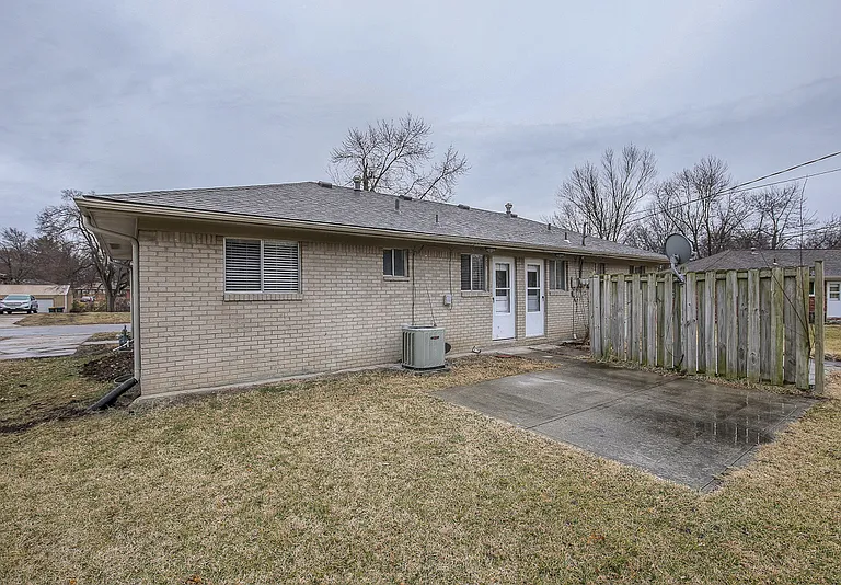 514 NE Corder St #B — Photo 29
