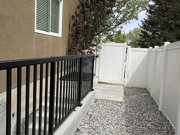 2nd image of 1453 W Midas Creek Dr
