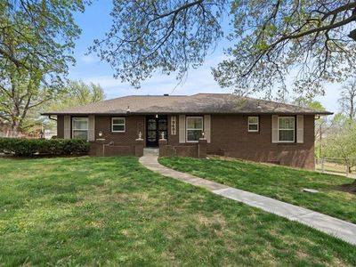 10401 Cypress Dr, Kansas City, MO, 64137