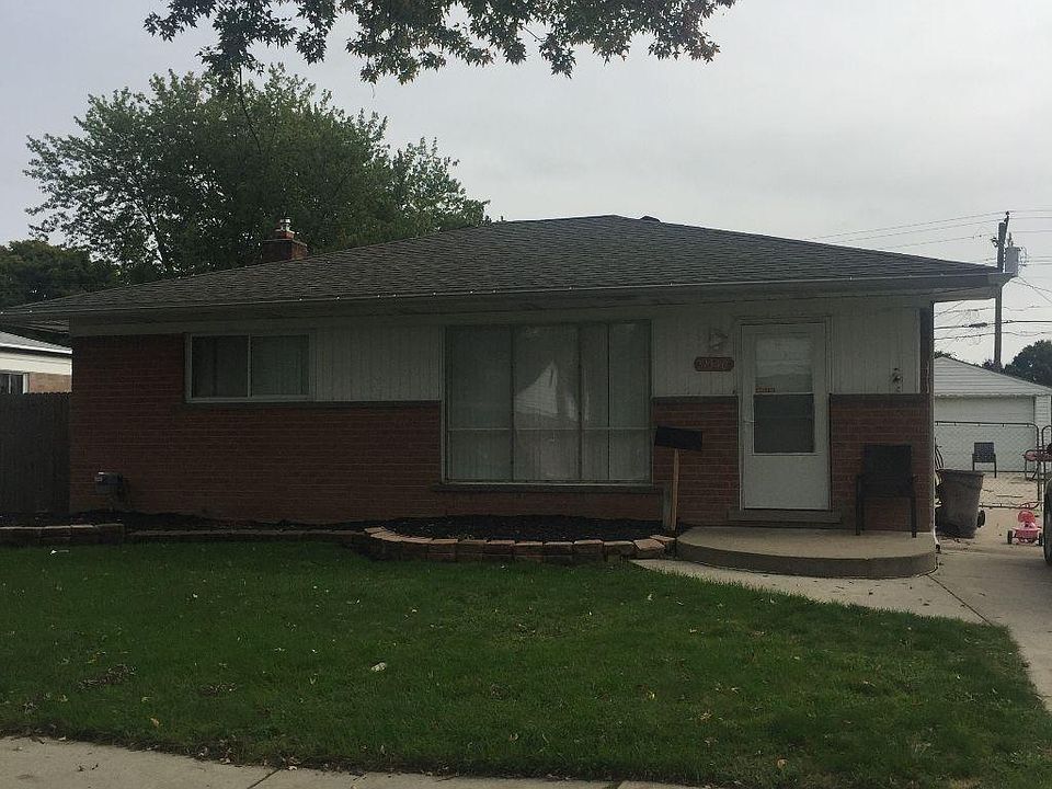 1st image of 31540 Newport Dr